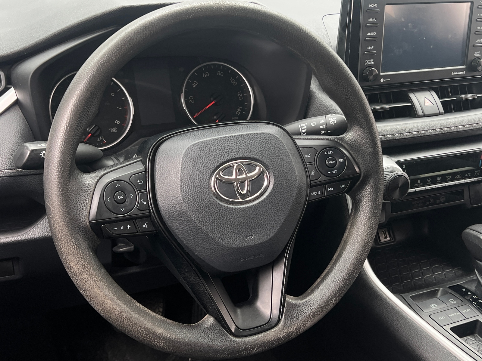 Thumbnail: 2021 Toyota RAV4 - 5