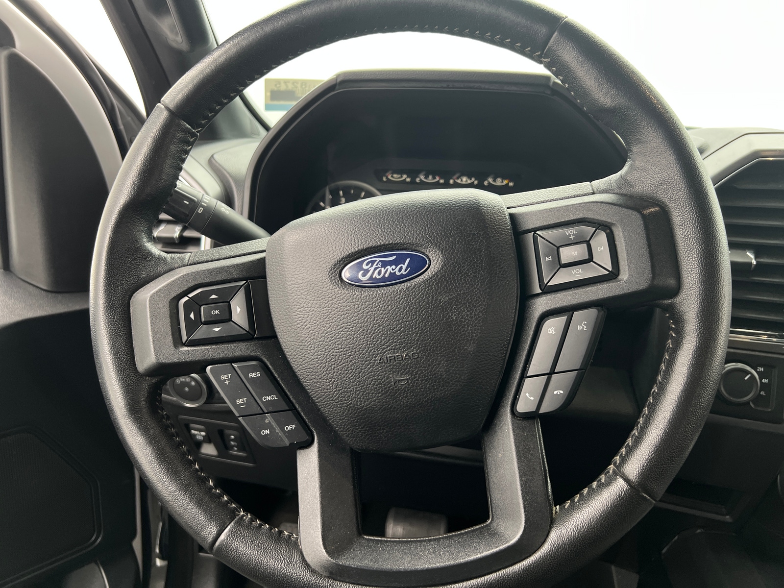 Thumbnail: 2019 Ford Econoline - 5