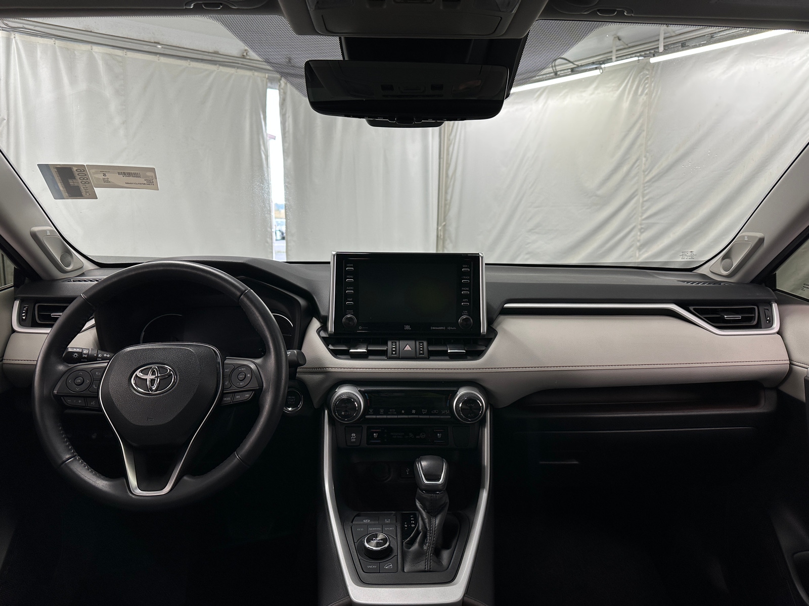 Thumbnail: 2020 Toyota RAV4 - 2