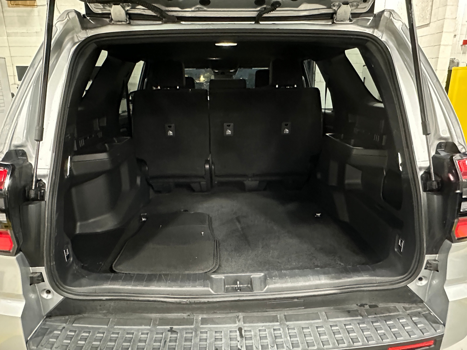 Thumbnail: 2025 Toyota 4Runner - 7