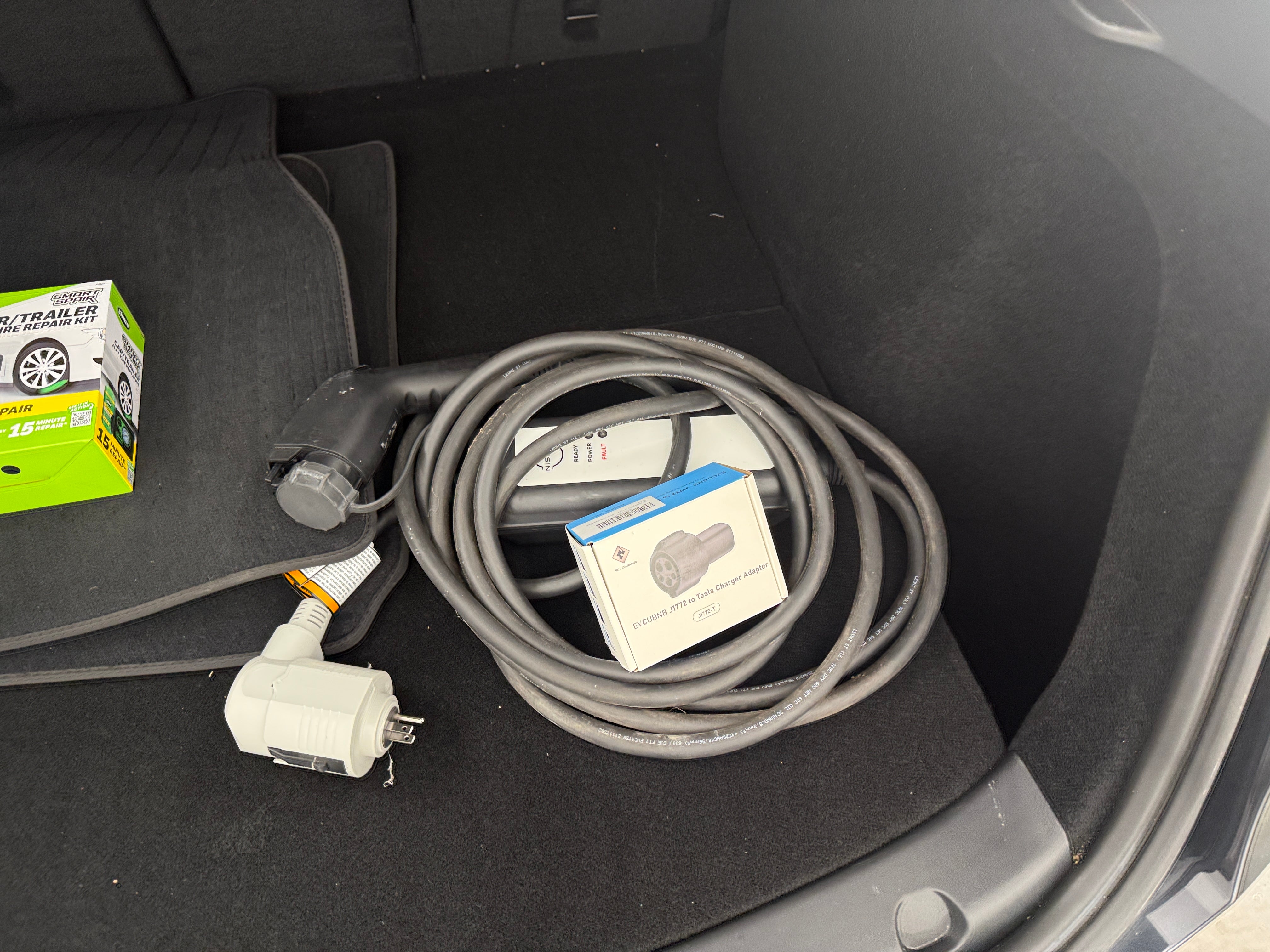 Used 2024 Tesla Model Y Long Range with VIN 7SAYGDEE8RF062323 for sale in Oak Creek, WI