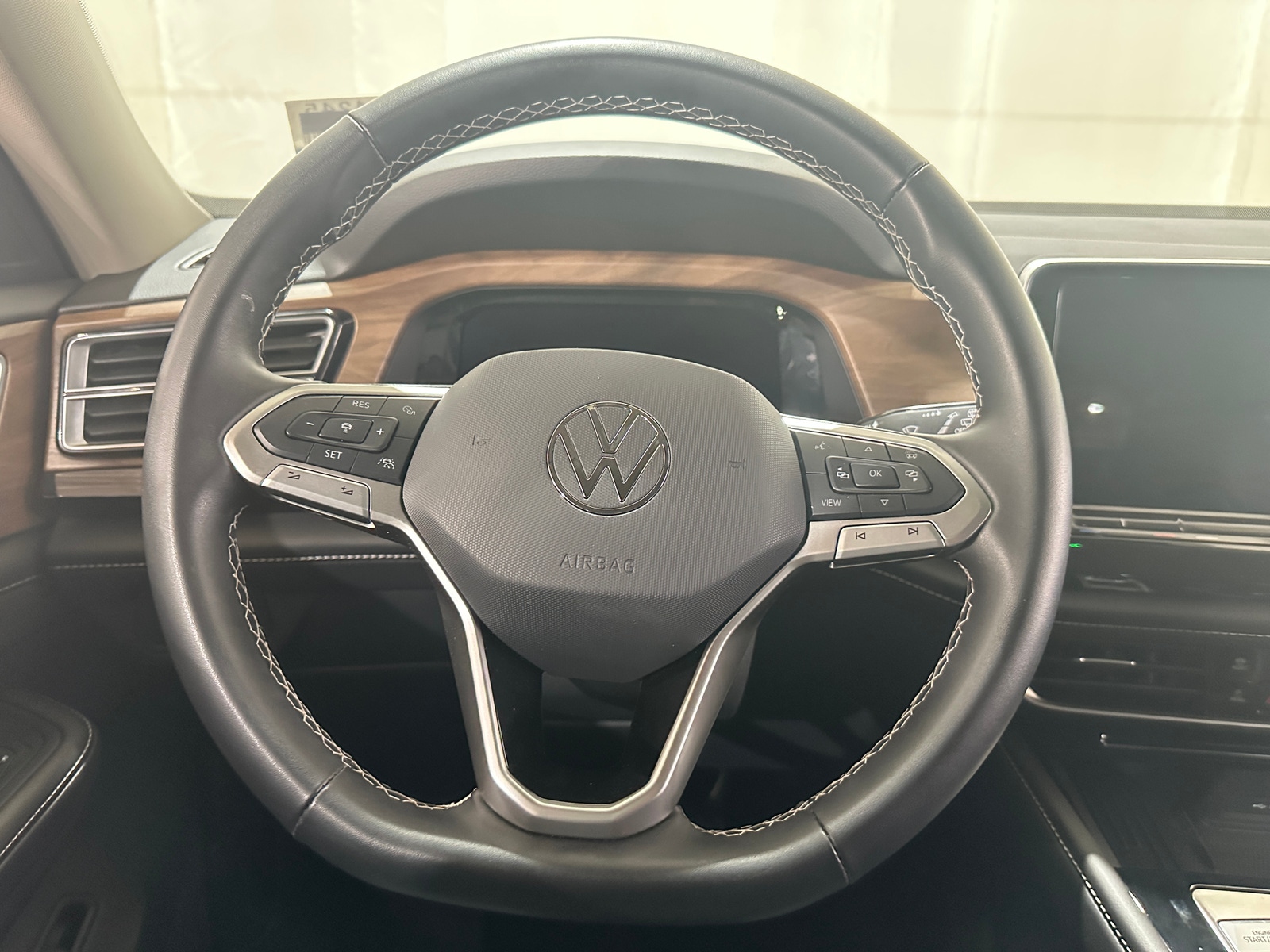 Thumbnail: 2025 Volkswagen Atlas - 4