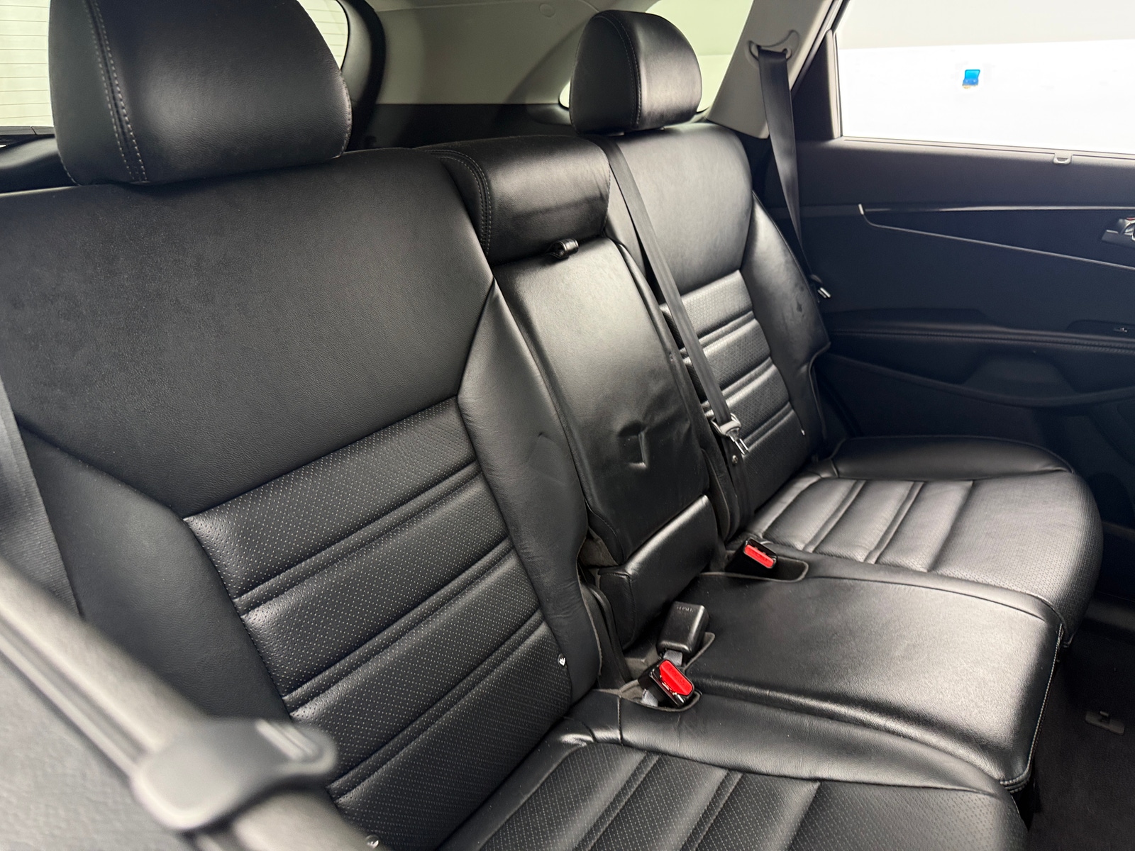 Thumbnail: 2018 Kia Sorento - 5