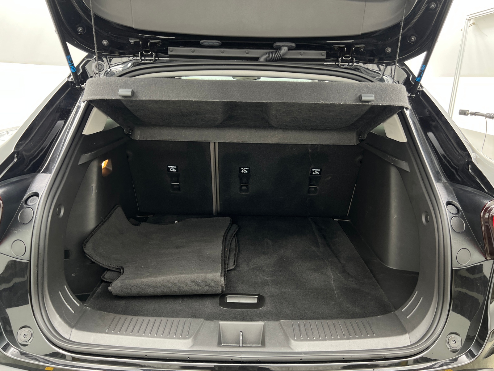 Thumbnail: 2025 Chevrolet Trax - 6