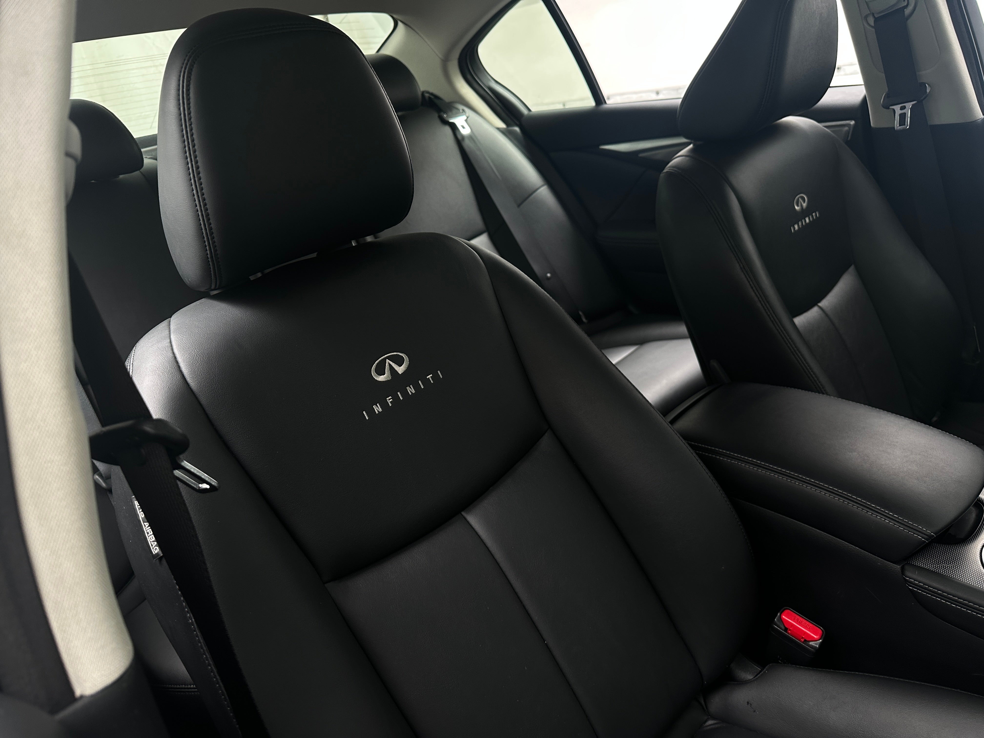 2014 INFINITI Q50