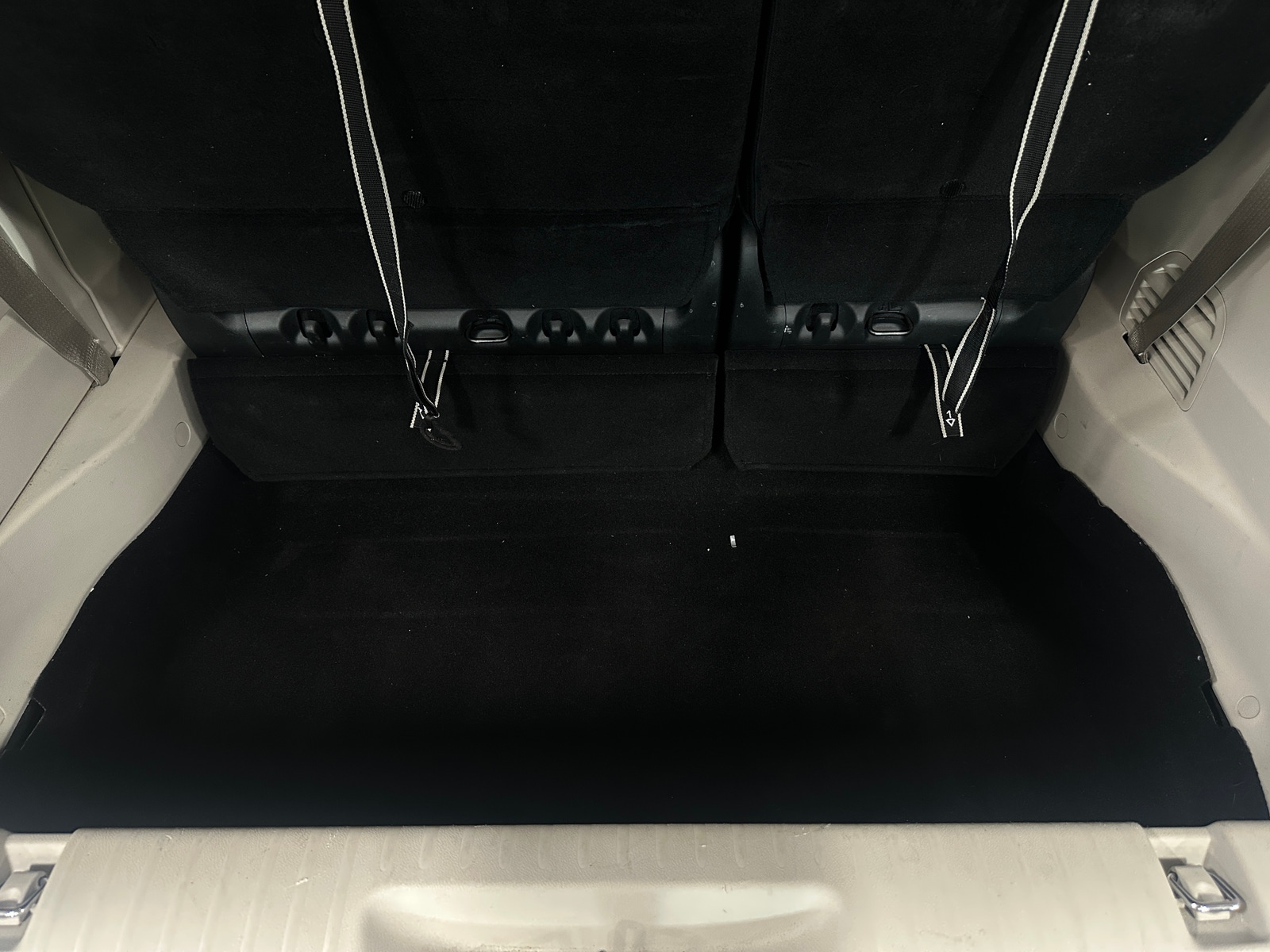 Thumbnail: 2023 Chrysler Pacifica - 6