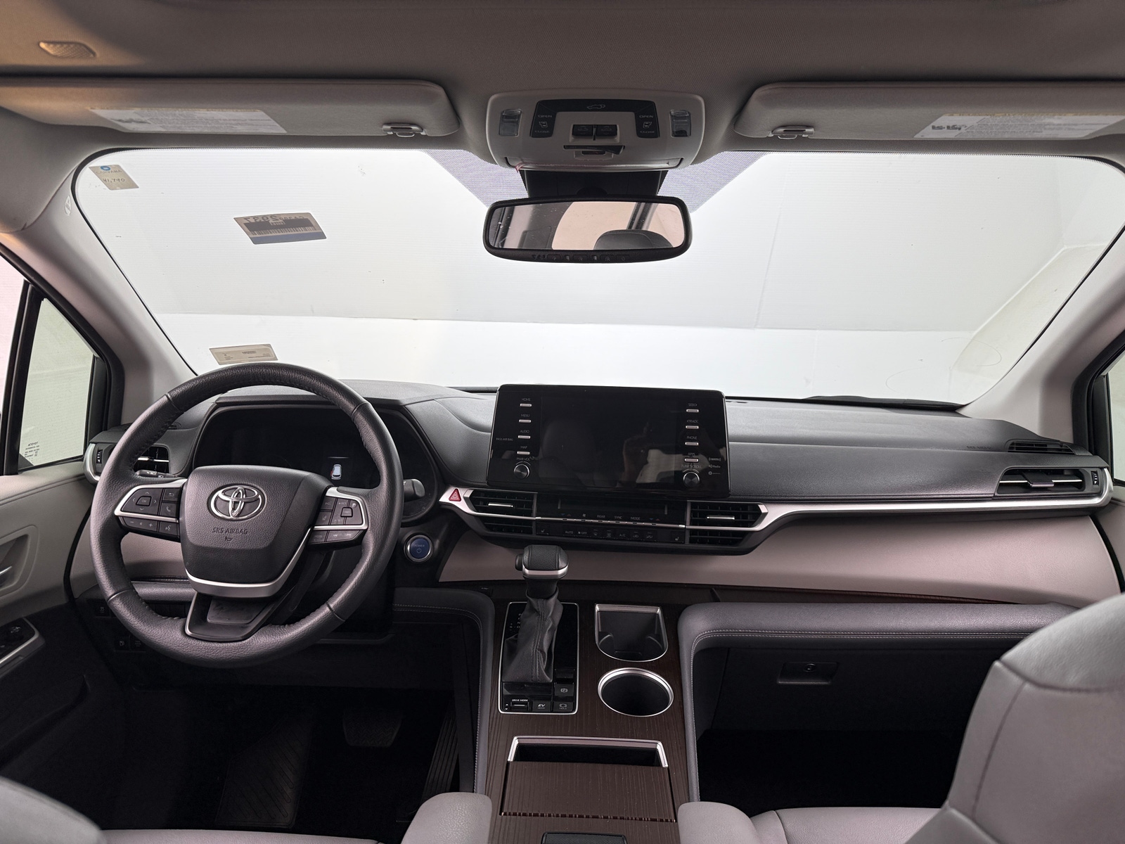 Thumbnail: 2023 Toyota Sienna - 2