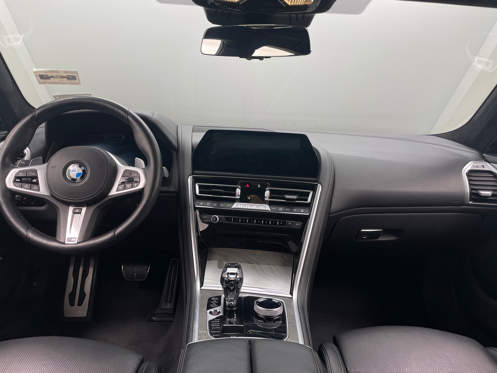 Thumbnail: 2022 BMW 8 Series - 2