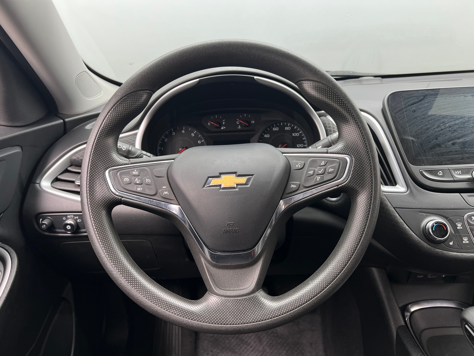 Thumbnail: 2023 Chevrolet Malibu - 5