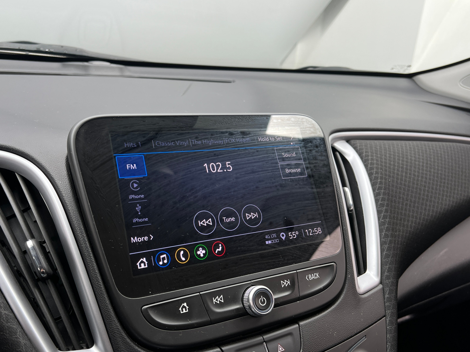 Thumbnail: 2023 Chevrolet Malibu - 4