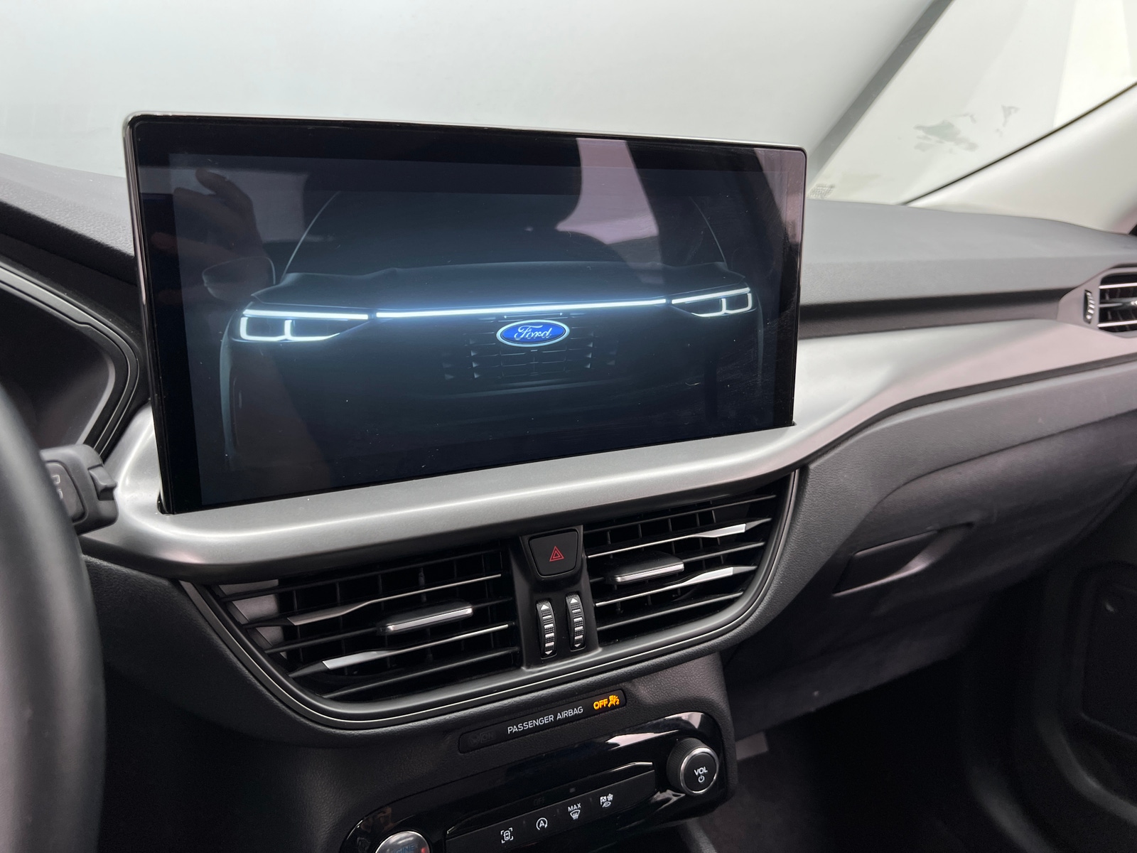 Thumbnail: 2024 Ford Escape - 4