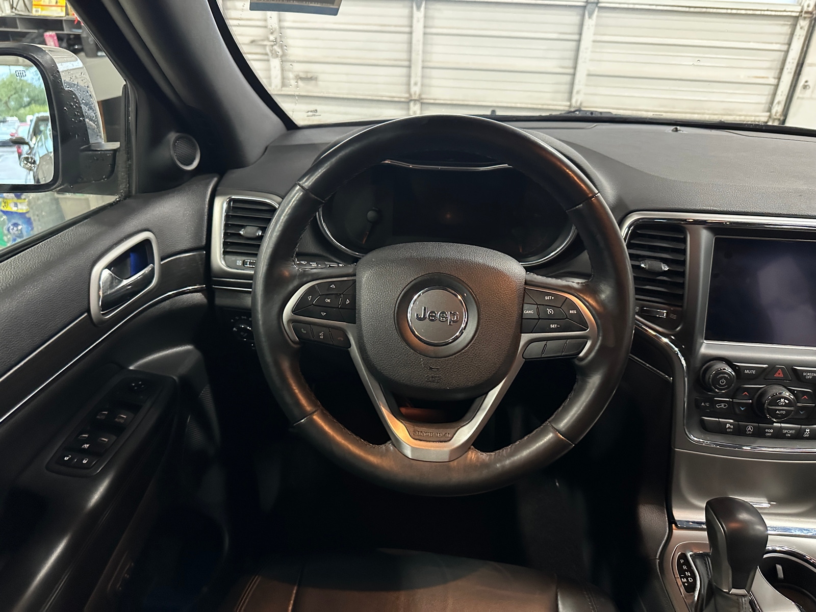 Thumbnail: 2018 Jeep Grand Cherokee - 4