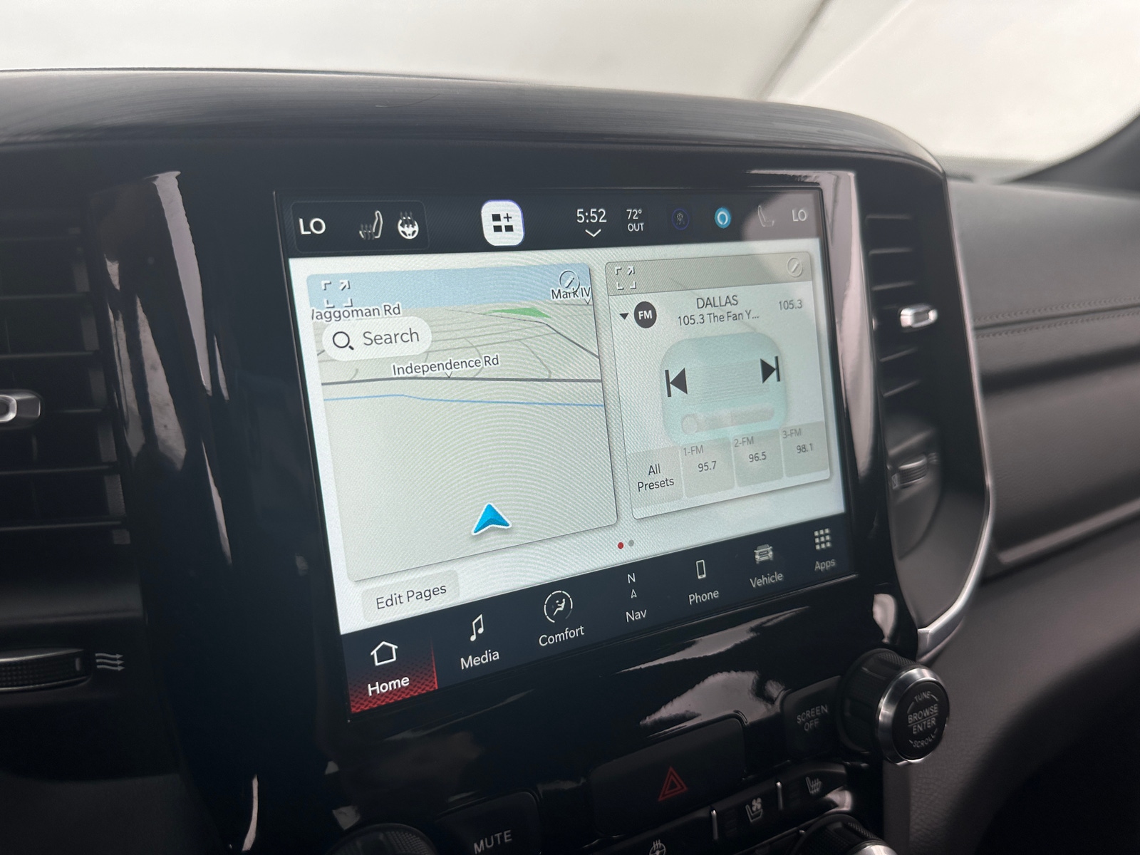 Thumbnail: 2024 RAM 1500 - 3