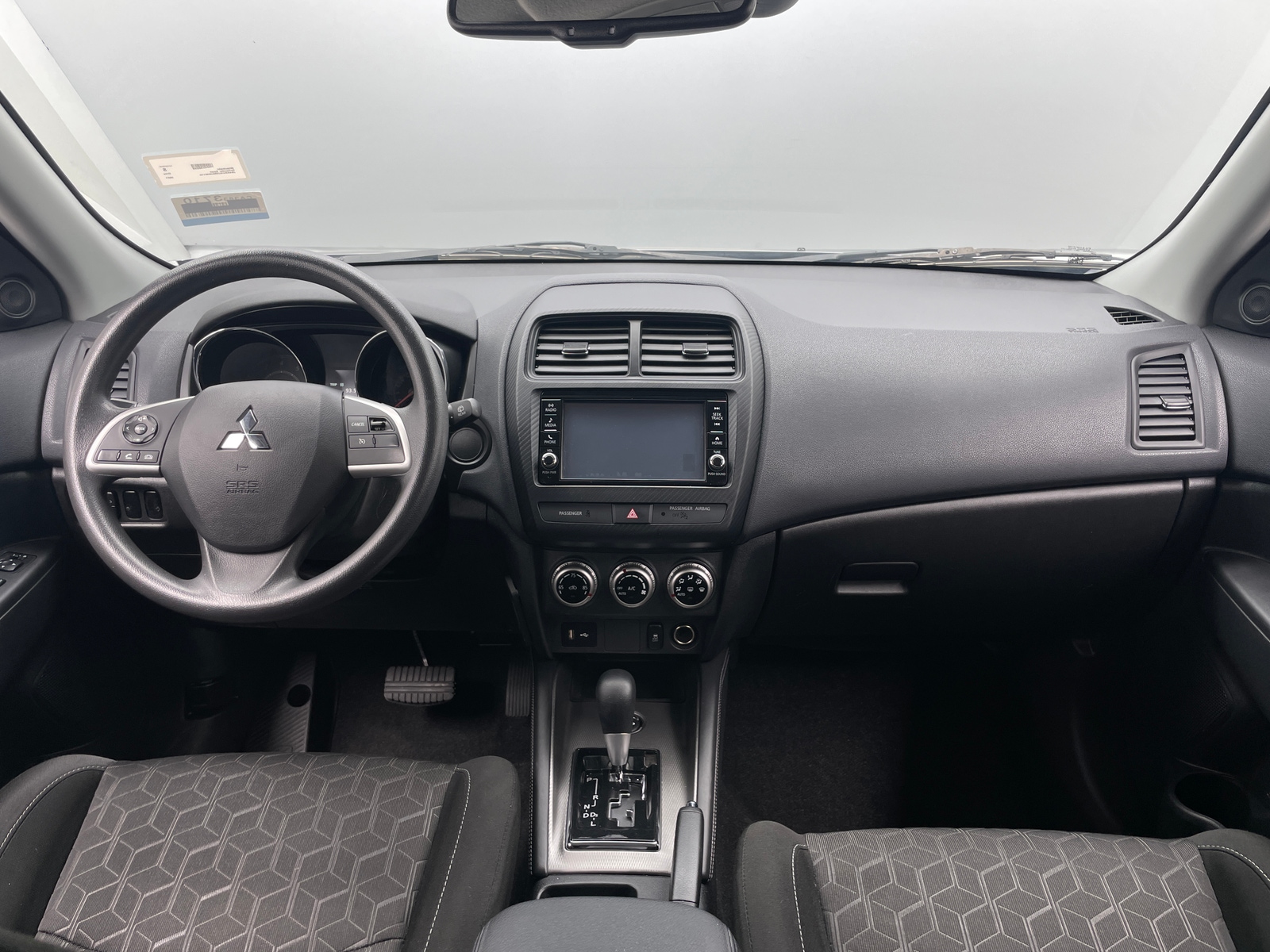 Thumbnail: 2021 Mitsubishi Outlander Sport - 3