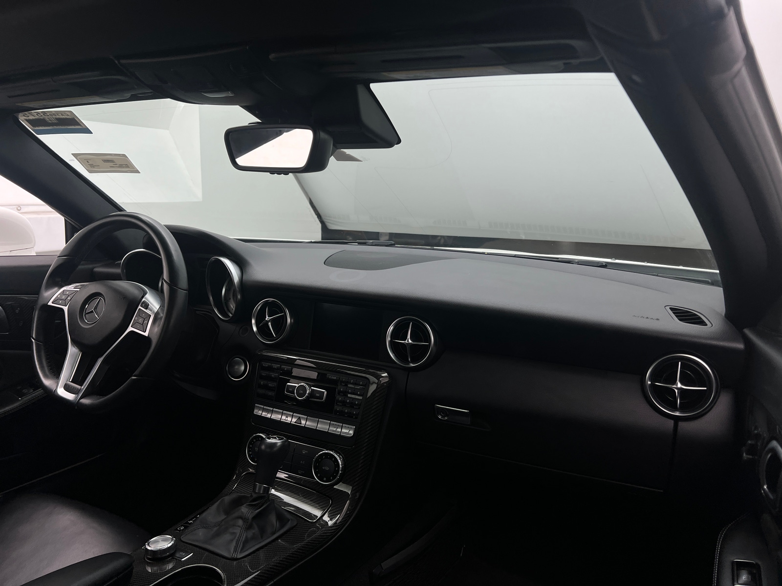 Thumbnail: 2015 Mercedes-Benz SLK - 2