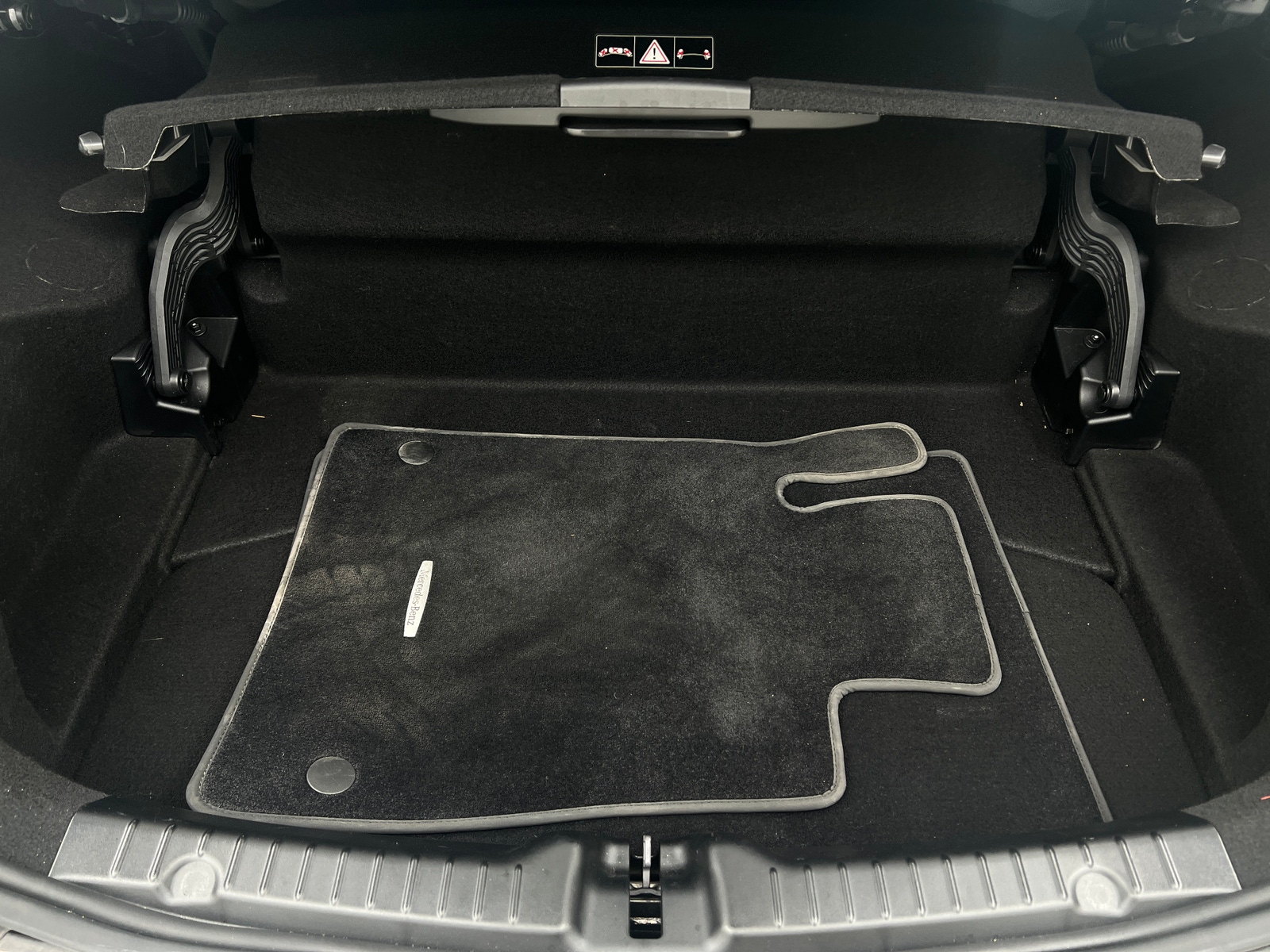 Thumbnail: 2015 Mercedes-Benz SLK - 5