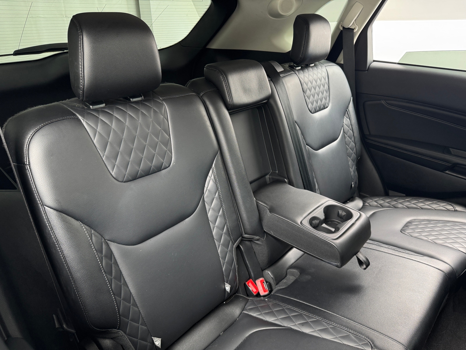 Thumbnail: 2024 Ford Edge - 5