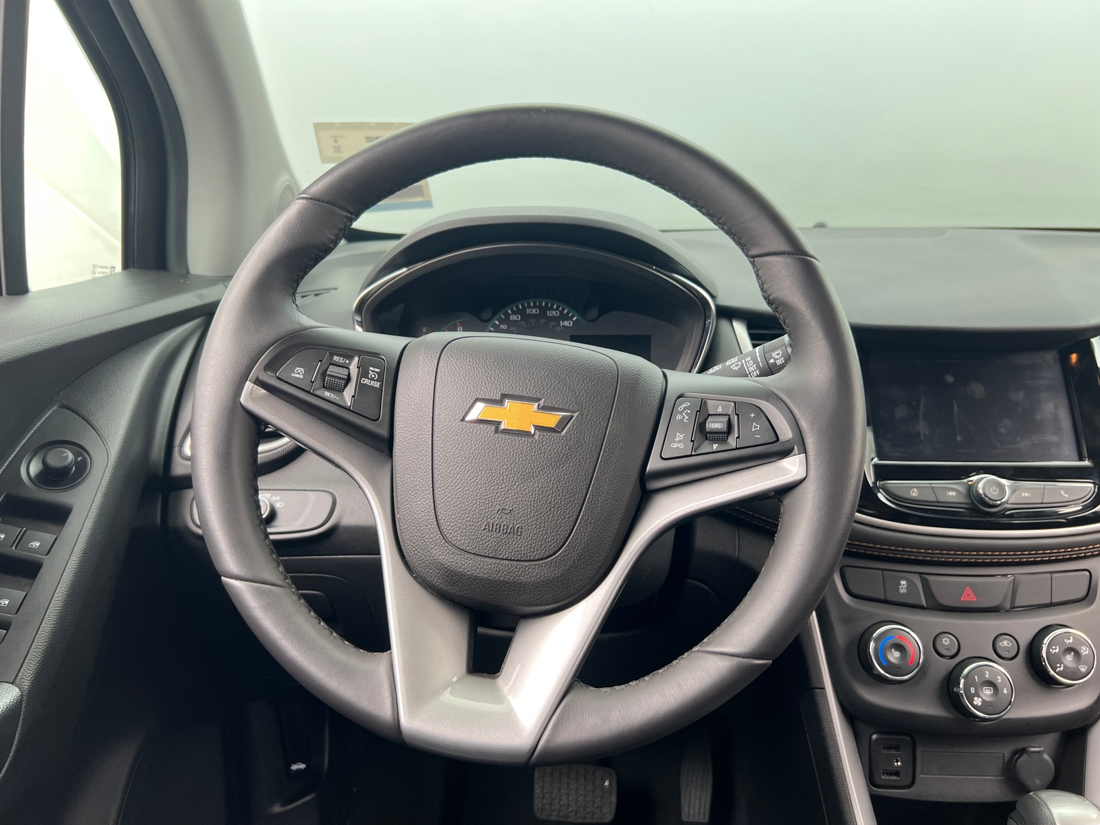 Thumbnail: 2022 Chevrolet Trax - 4