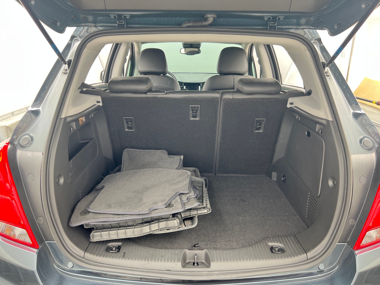 Thumbnail: 2022 Chevrolet Trax - 6