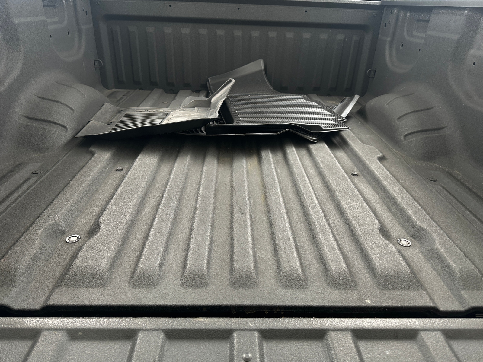 Thumbnail: 2024 Nissan Titan - 7