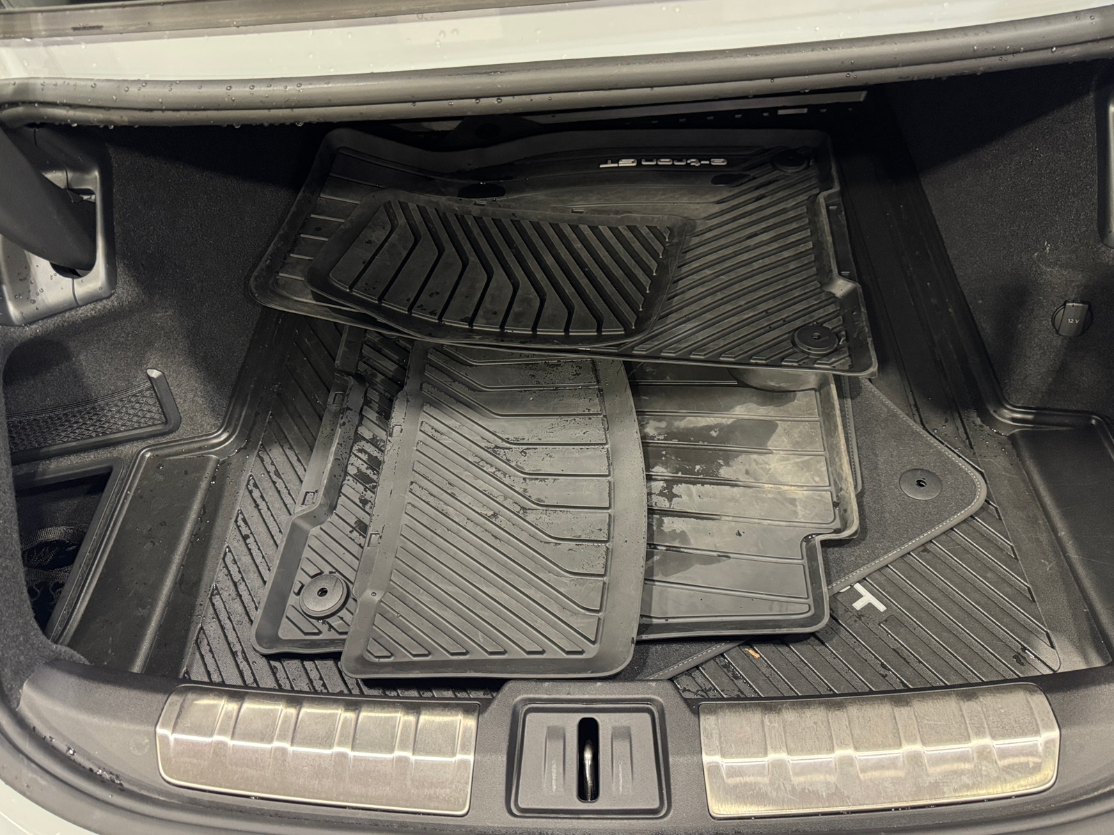 Thumbnail: 2024 Audi e-tron GT - 7