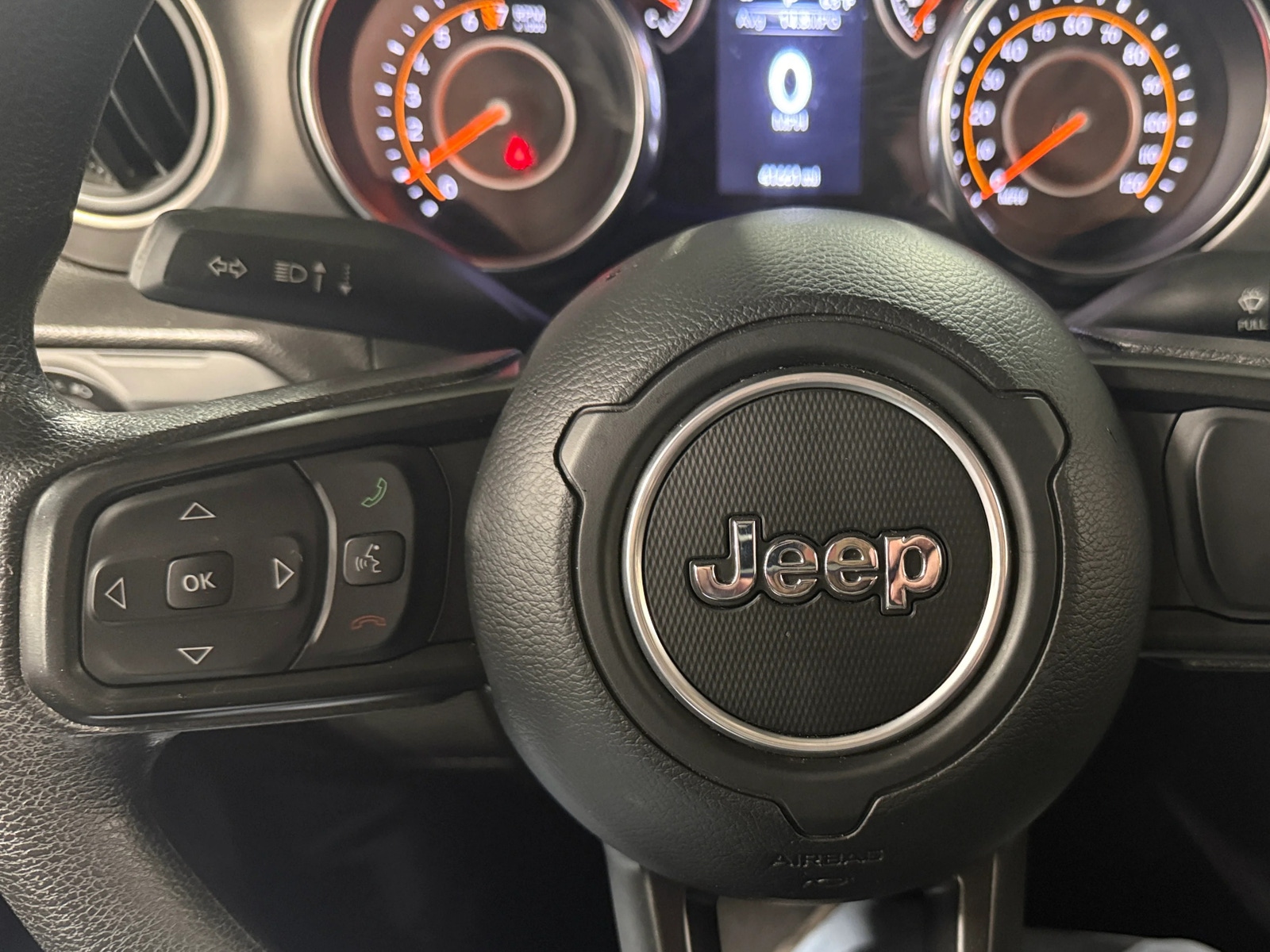 Thumbnail: 2023 Jeep Gladiator - 5