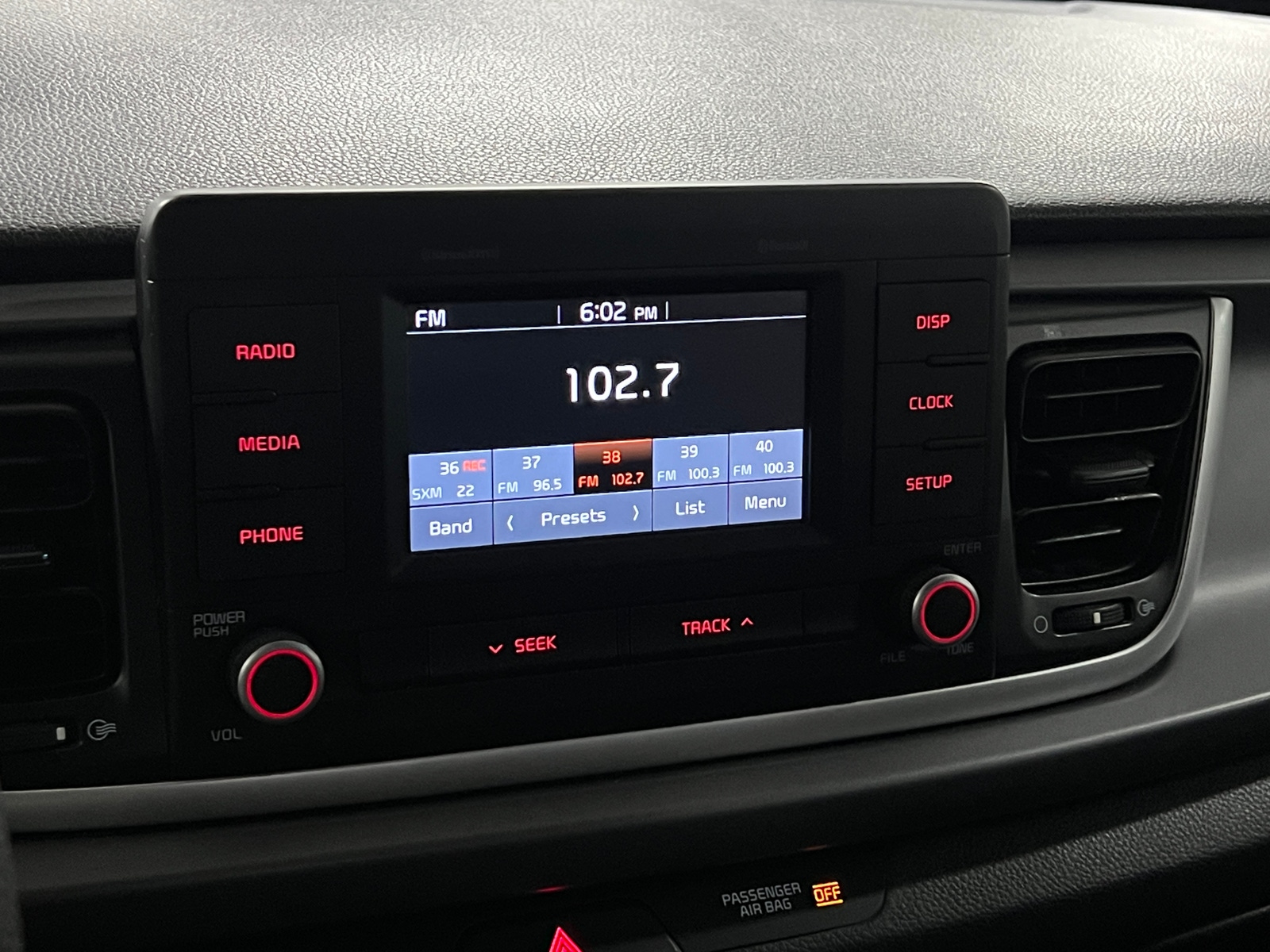 Thumbnail: 2018 Kia Rio - 4