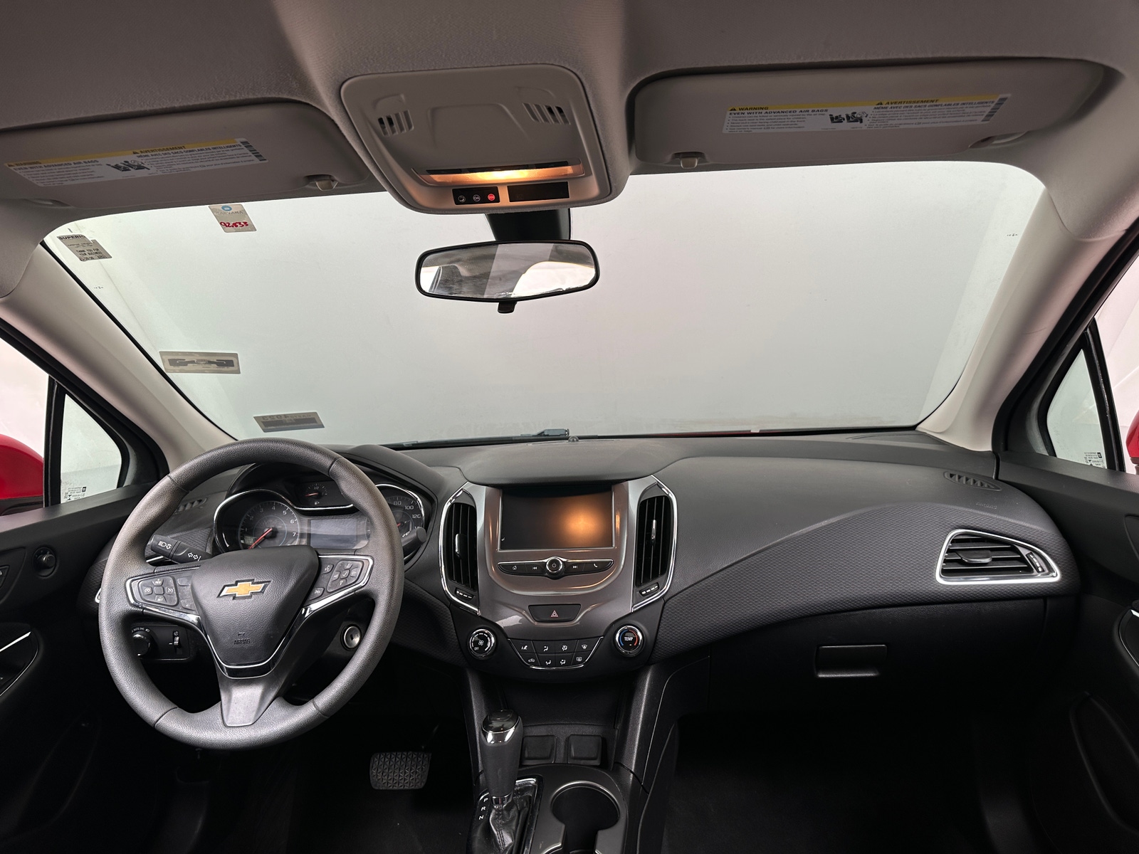 Thumbnail: 2018 Chevrolet Cruze - 3