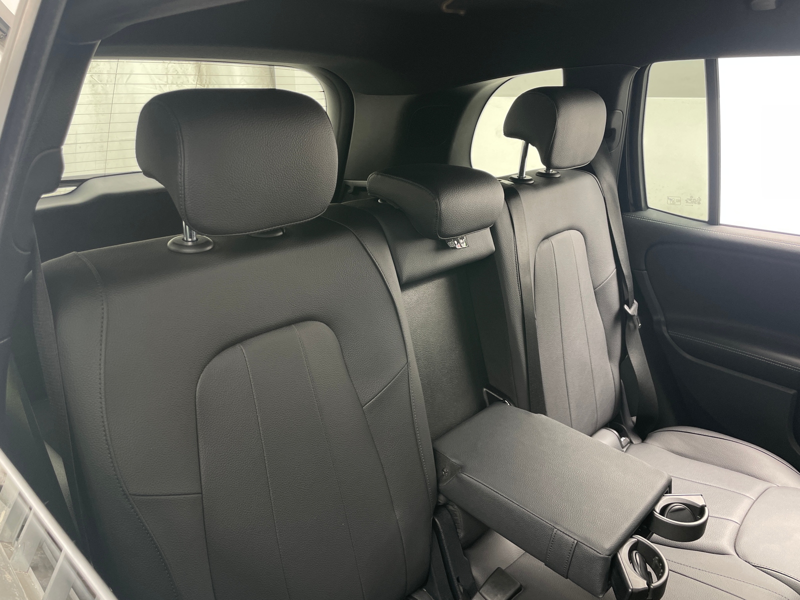 Thumbnail: 2025 Mercedes-Benz GLB - 5