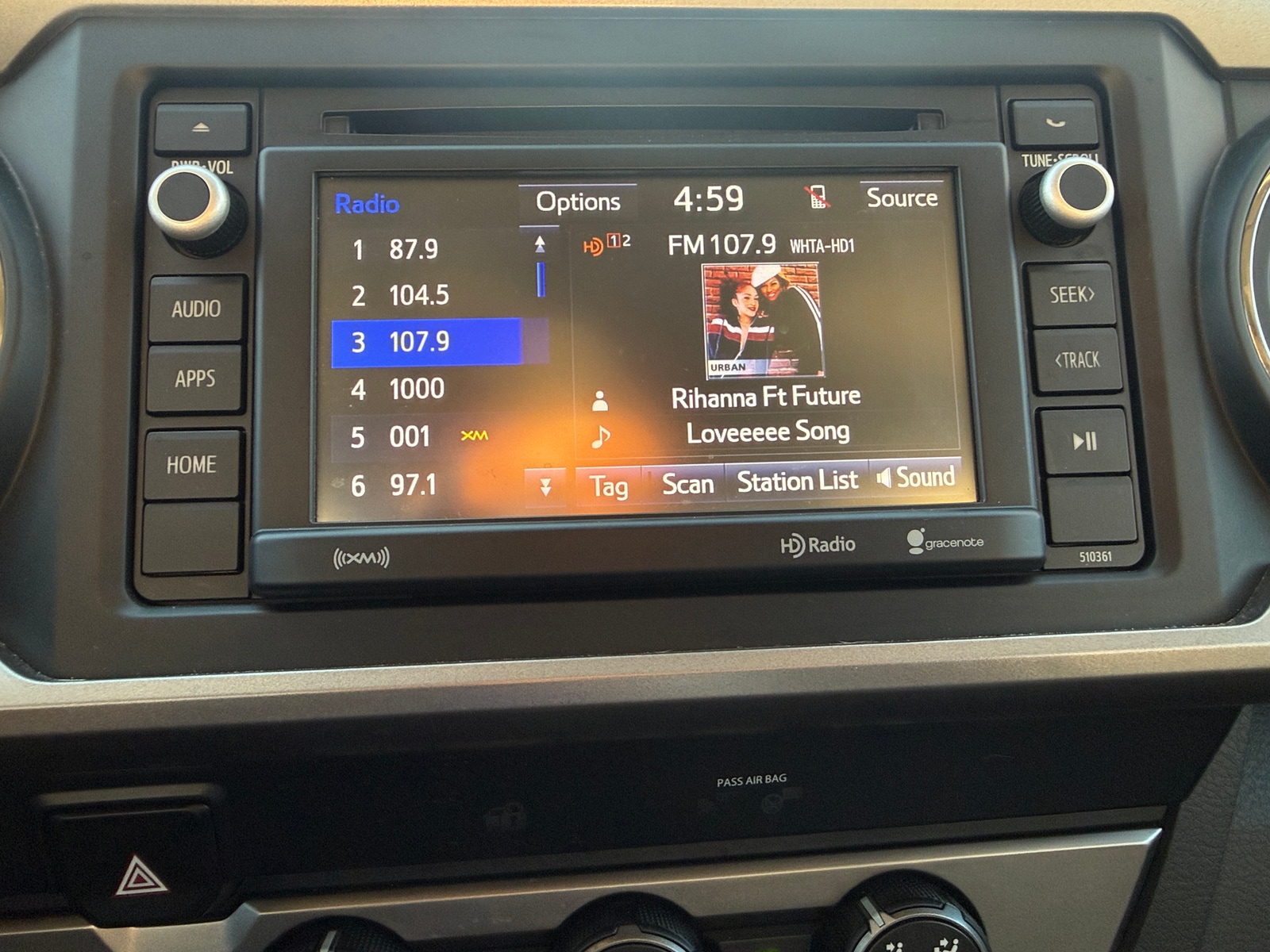 Thumbnail: 2019 Toyota Tacoma - 4