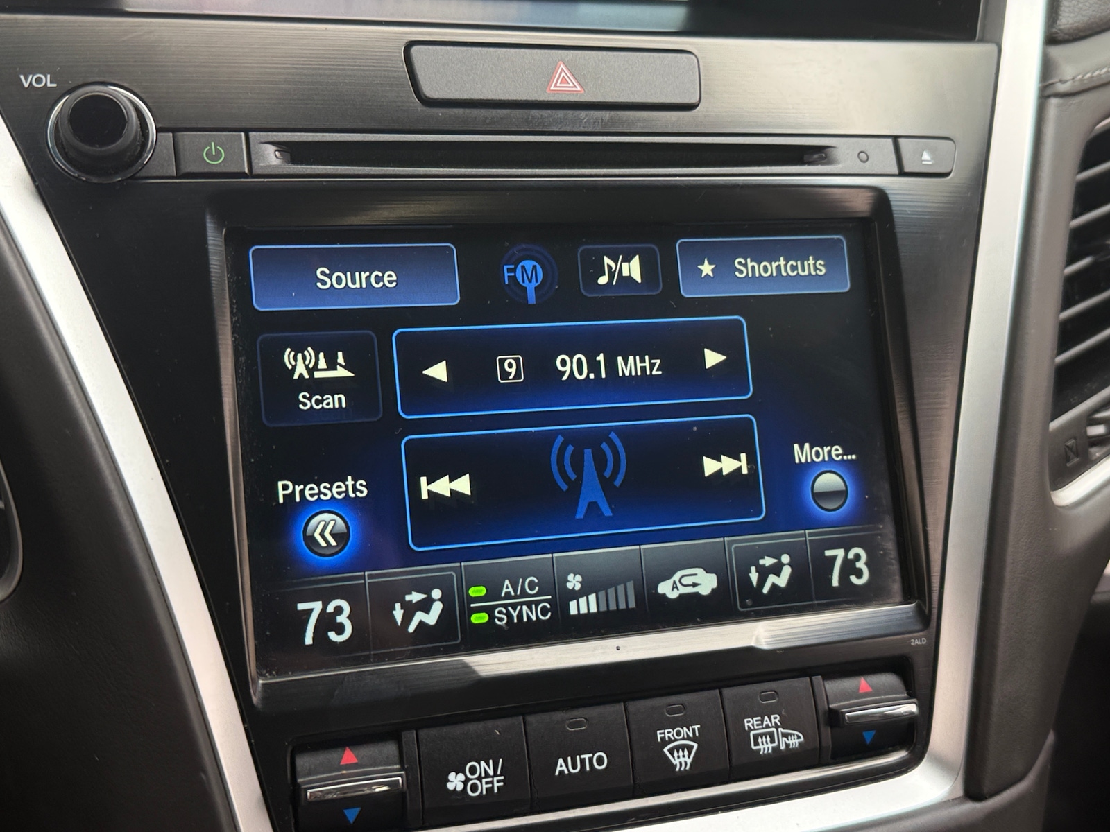 Thumbnail: 2018 Acura RLX - 3