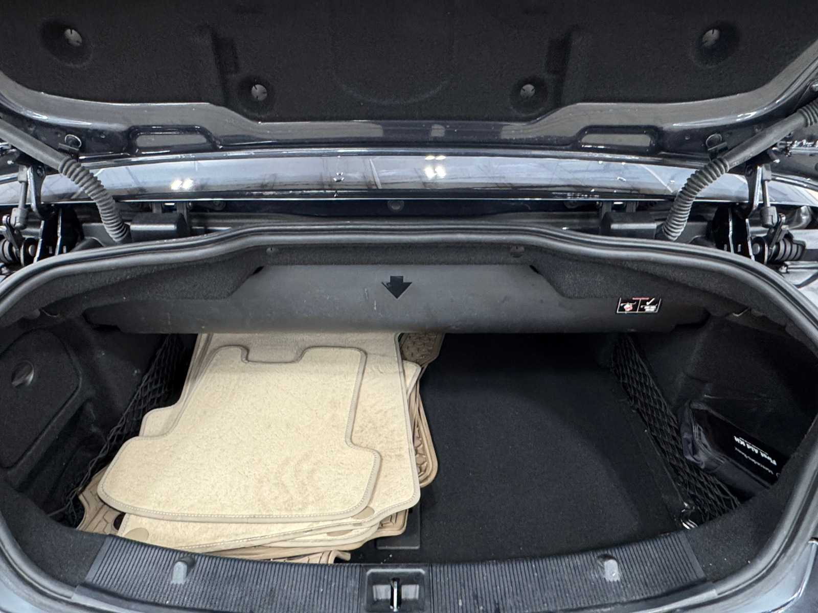 Thumbnail: 2013 Mercedes-Benz E-Class - 6