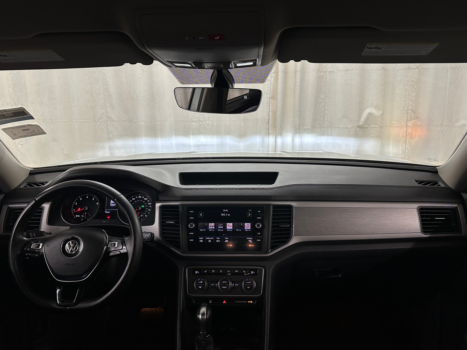 Thumbnail: 2019 Volkswagen Atlas - 2