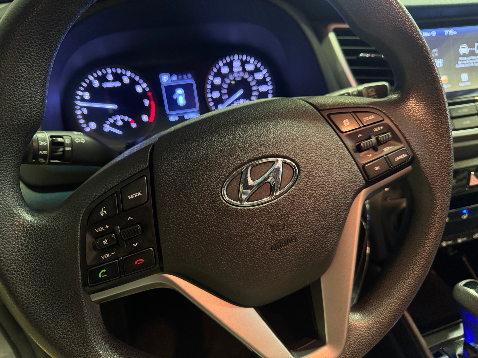 Thumbnail: 2018 Hyundai Tucson - 5