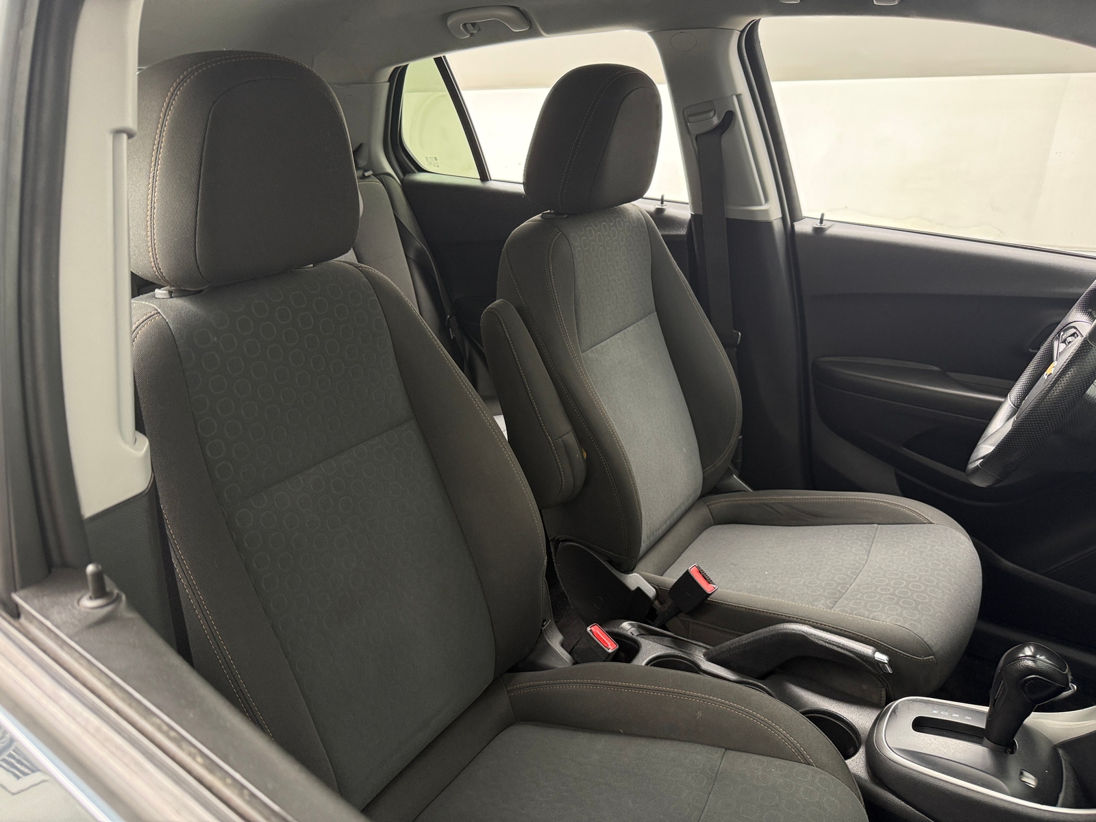 Thumbnail: 2021 Chevrolet Trax - 2