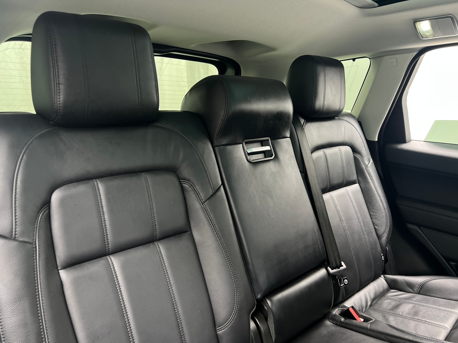 Thumbnail: 2021 Land Rover Range Rover Sport - 6