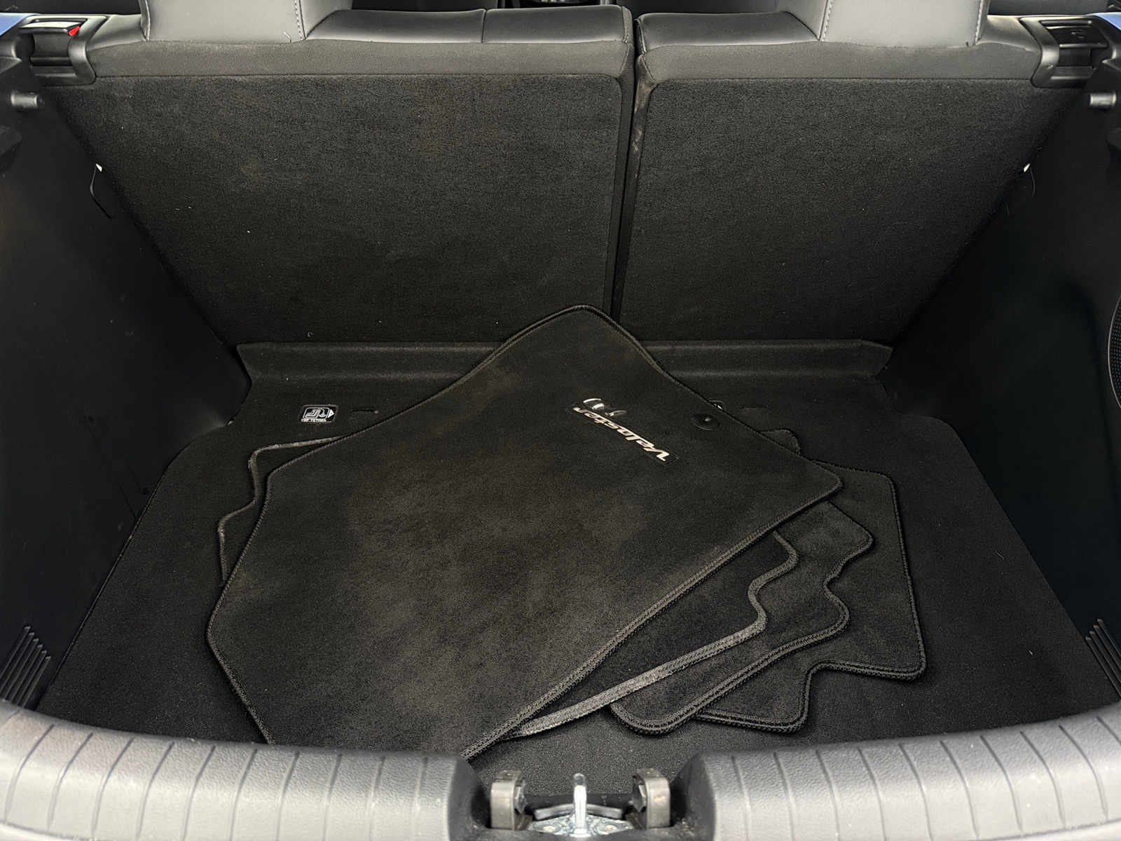 Thumbnail: 2022 Hyundai Veloster - 7