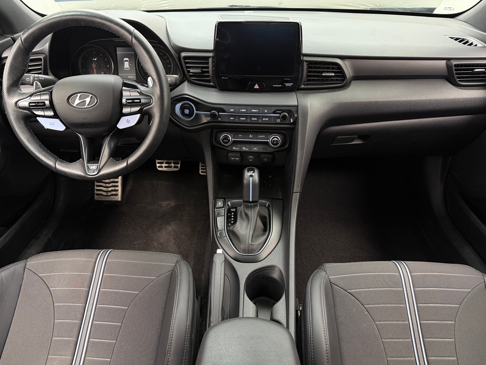 Thumbnail: 2022 Hyundai Veloster - 3