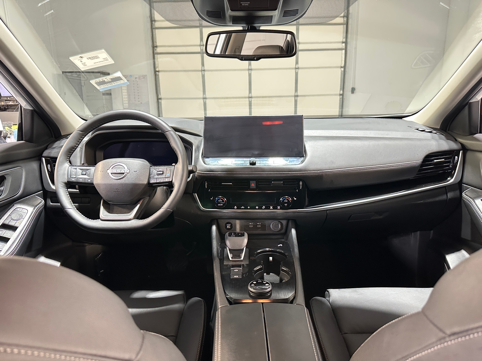 Thumbnail: 2025 Nissan Rogue - 2