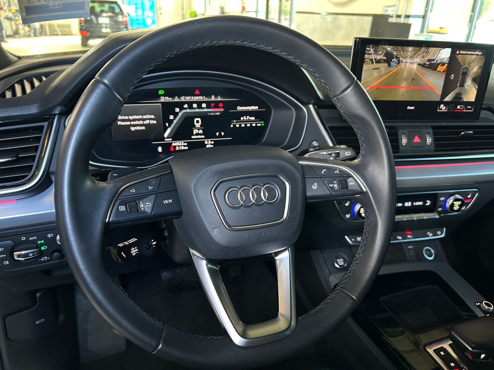 Thumbnail: 2023 Audi Q5 - 4