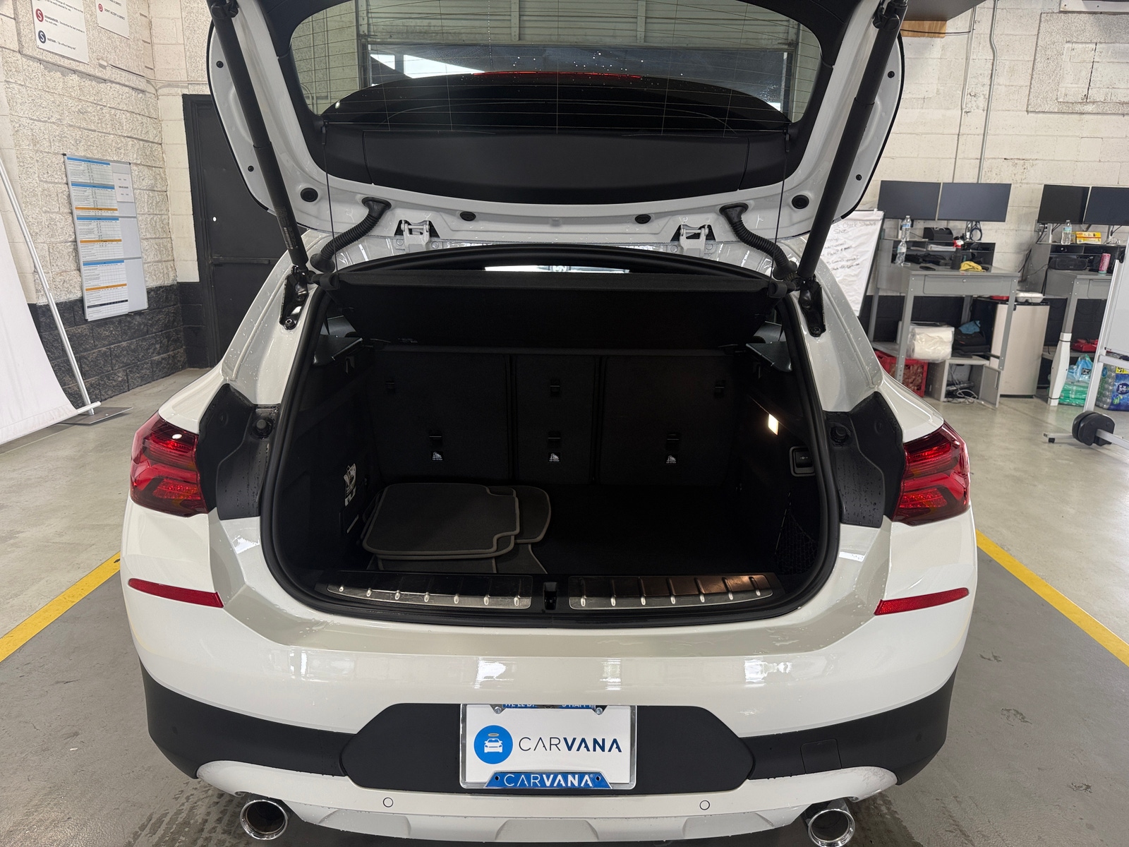 Thumbnail: 2022 BMW X2 - 6