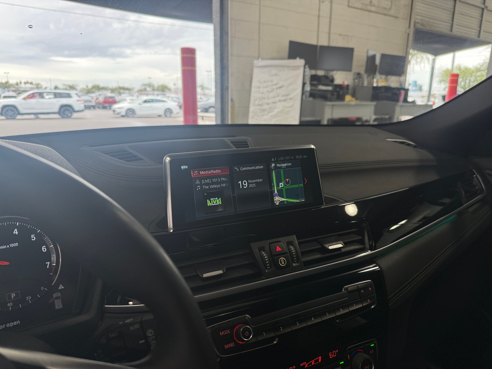 Thumbnail: 2022 BMW X2 - 3