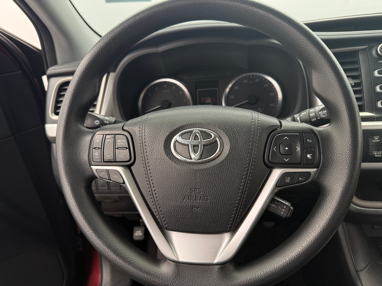 Thumbnail: 2018 Toyota Highlander - 5