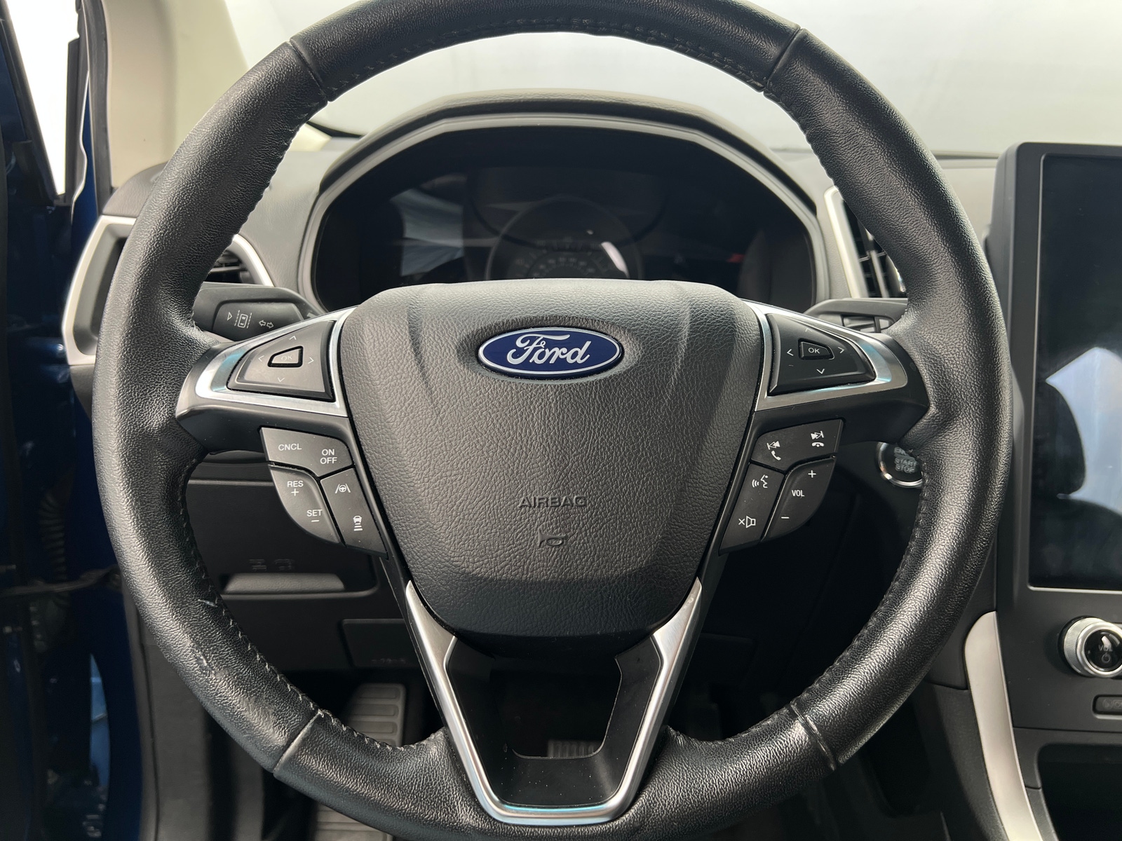 Thumbnail: 2022 Ford Edge - 4