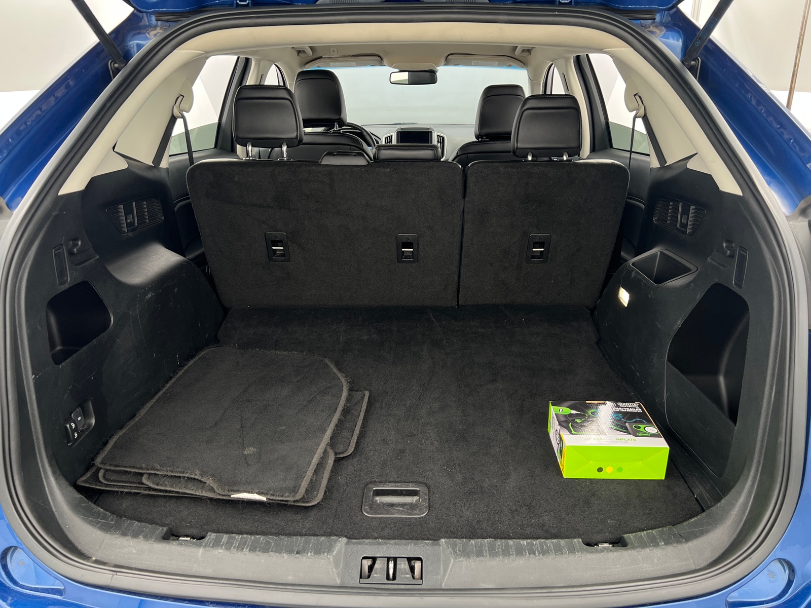 Thumbnail: 2022 Ford Edge - 6