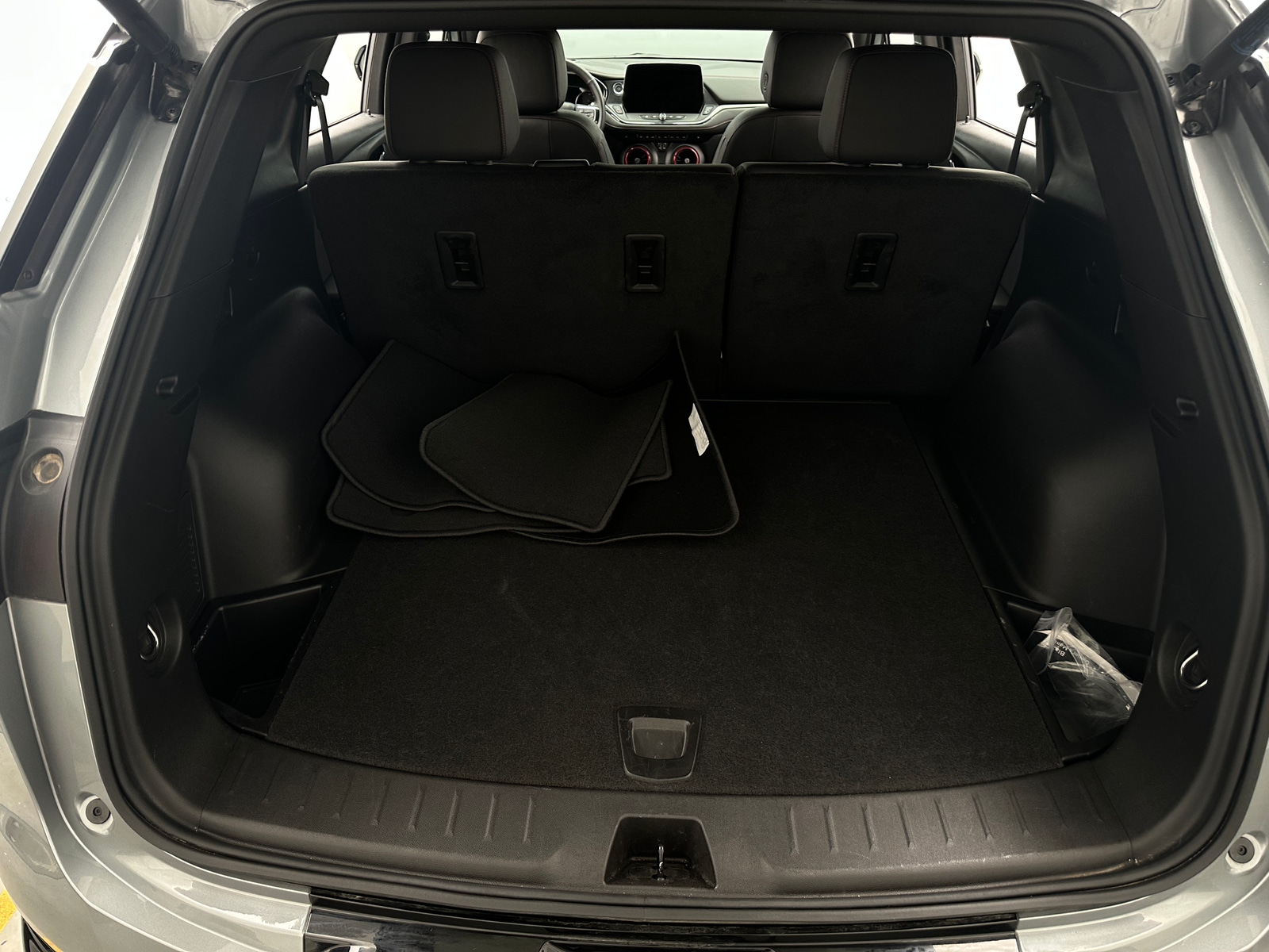 Thumbnail: 2025 Chevrolet Blazer - 6