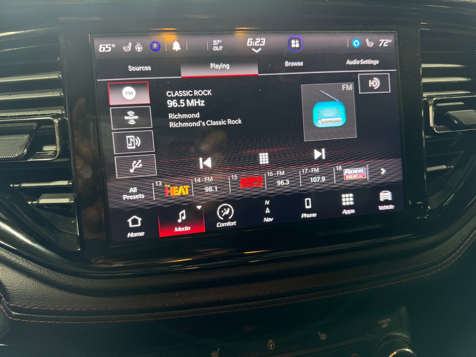 Thumbnail: 2021 Dodge Durango - 3