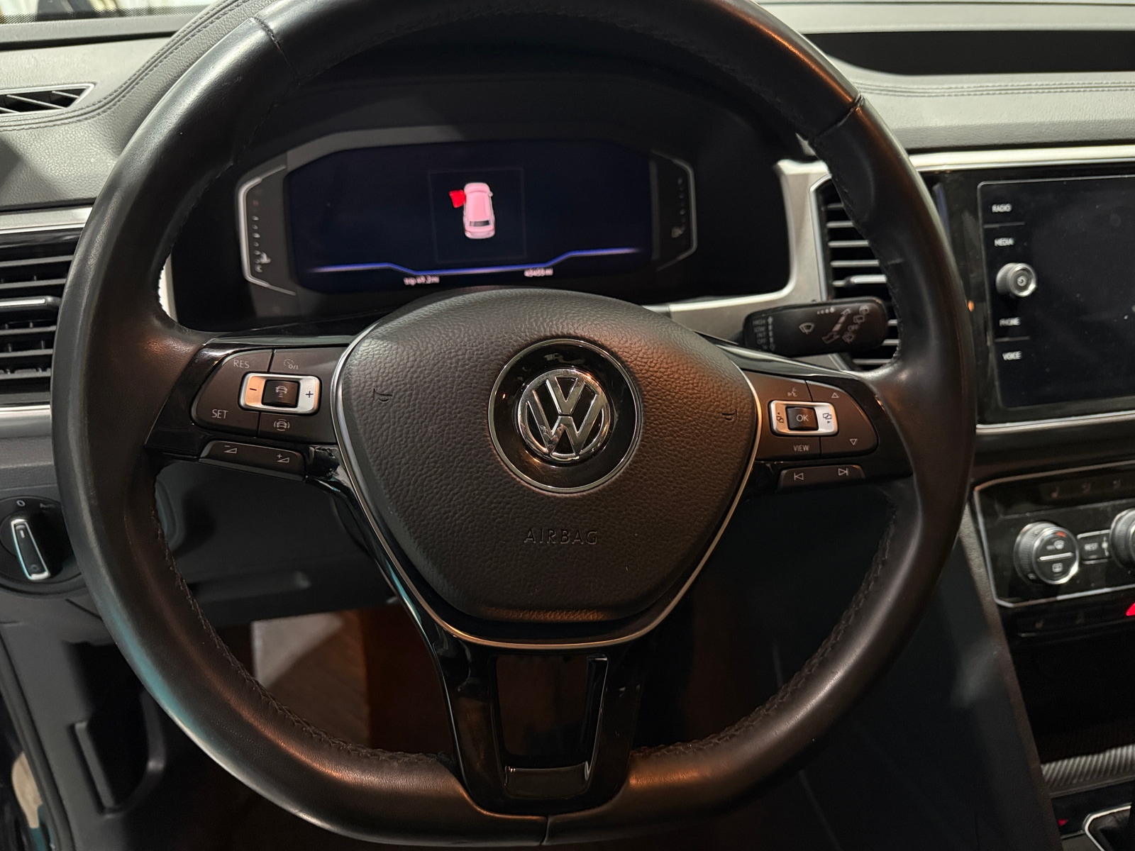 Thumbnail: 2019 Volkswagen Atlas - 4