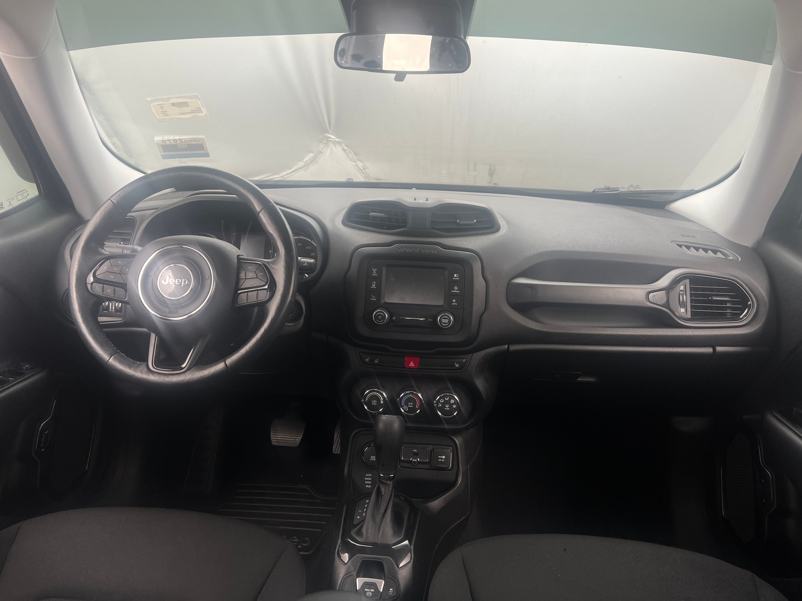 Thumbnail: 2017 Jeep Renegade - 3