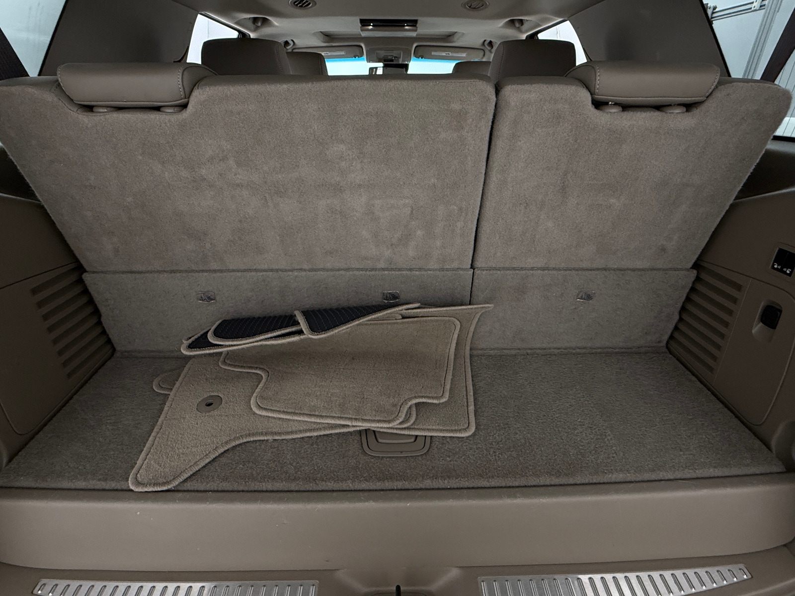 Thumbnail: 2019 GMC Yukon - 6